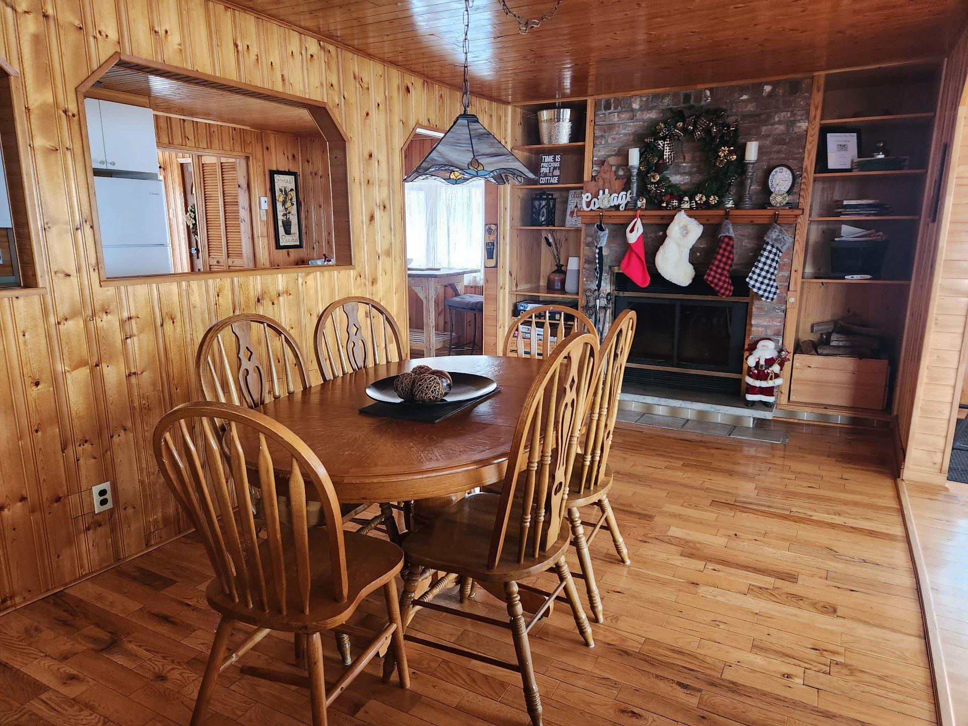 









62


Ch. Lakeview

,
Saint-Adolphe-d'Howard,




QC
J0T2B0

