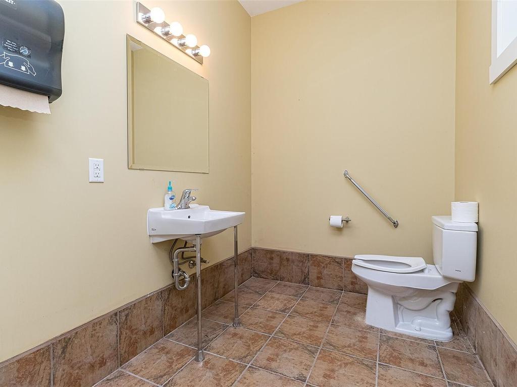









230


Rupert

Rd East,
Qualicum Beach,




BC
V9K 1R3

