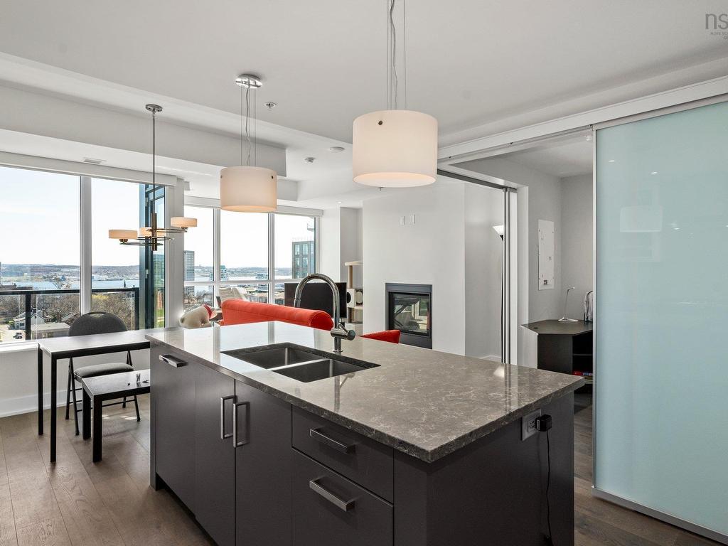 












1005 1585 South Park Street

,
Halifax,




NS
B3J 0H8

