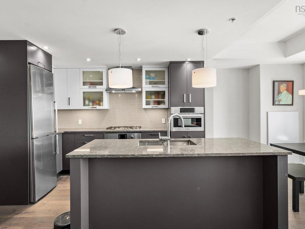 












1005 1585 South Park Street

,
Halifax,




NS
B3J 0H8

