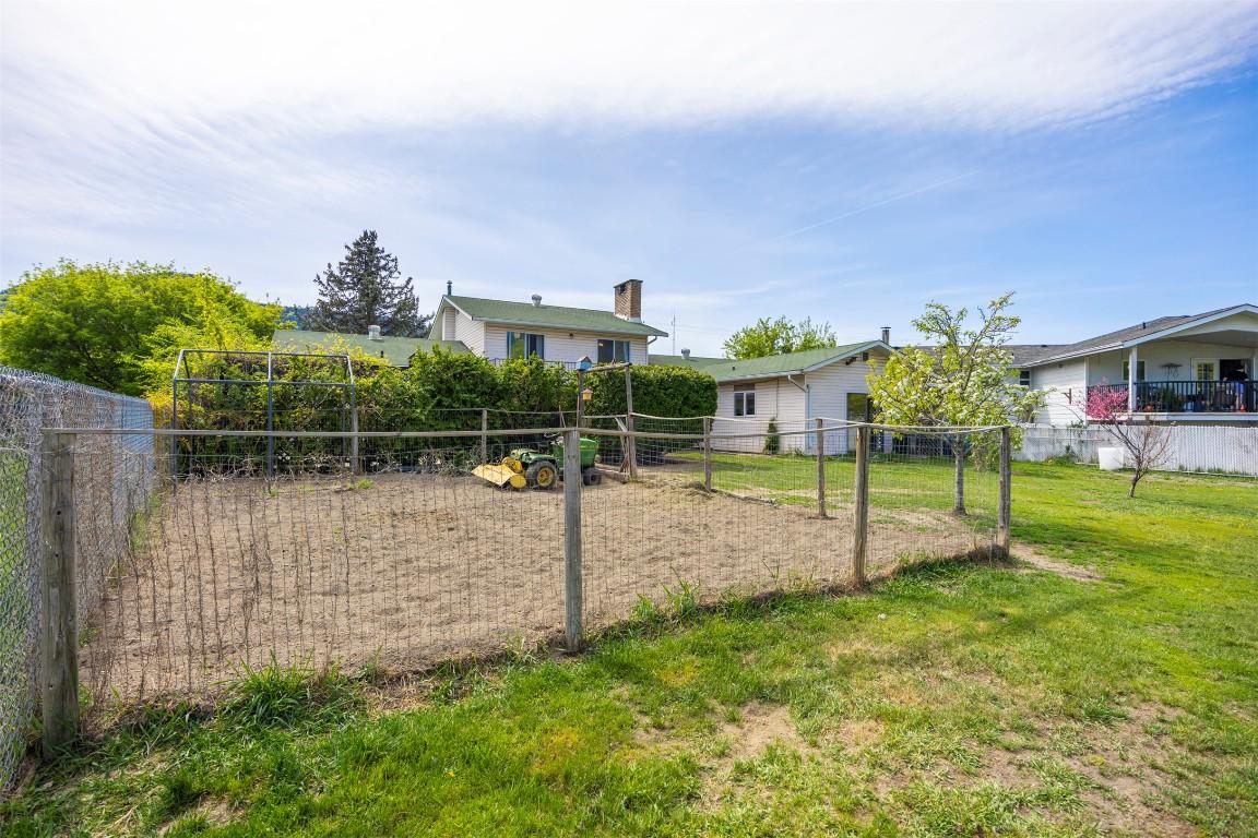 









6300


FURRER

Road,
Kamloops,




BC
V2C 4V6

