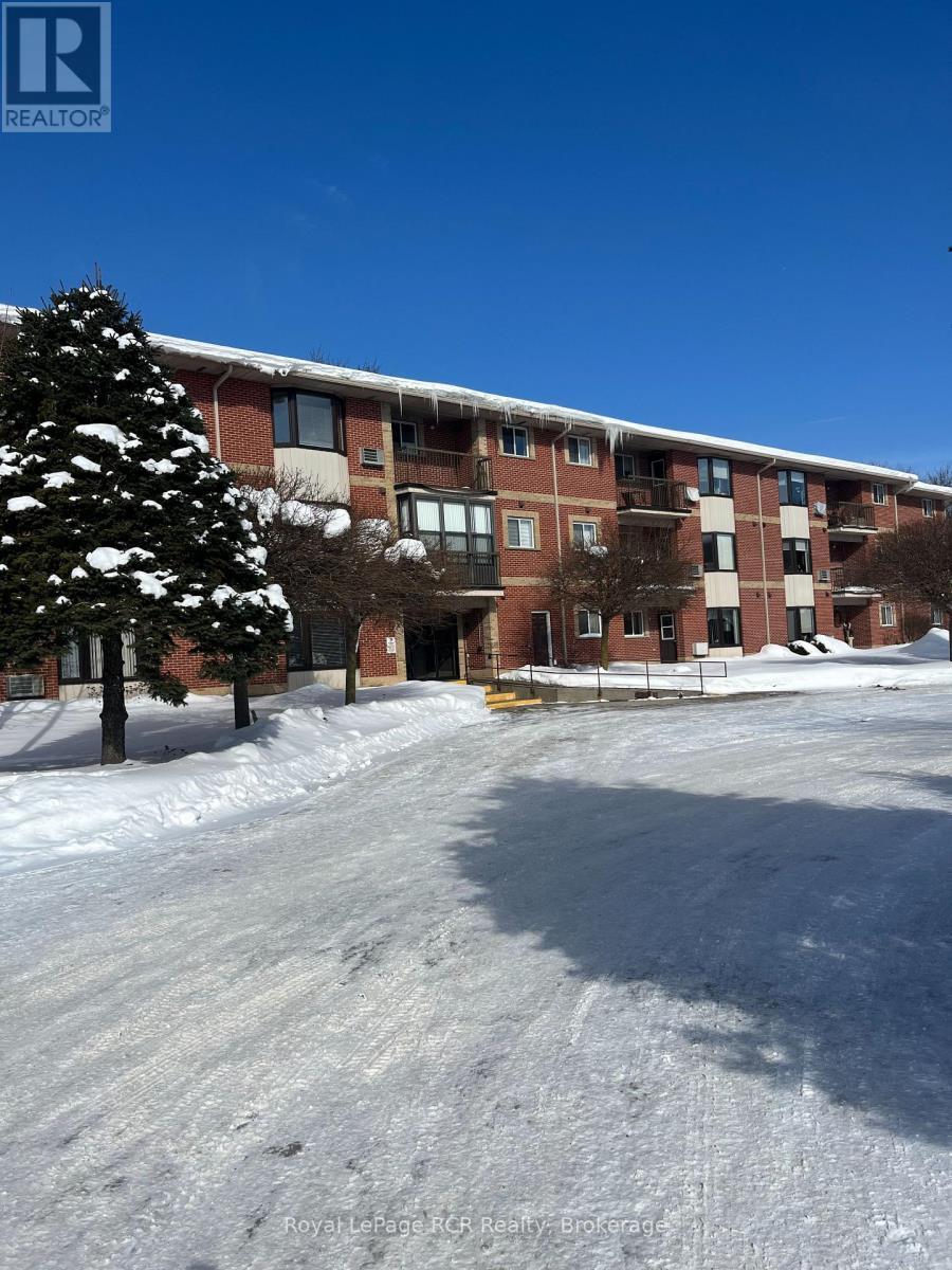 












301 - 460 DURHAM STREET W

,
Wellington North (Mount Forest),




Ontario
N0G2L1

