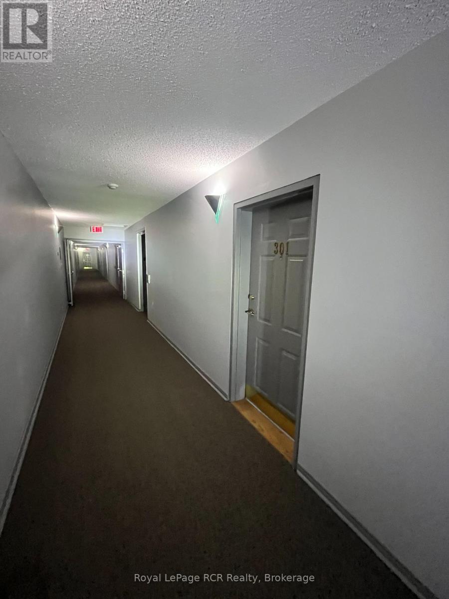 












301 - 460 DURHAM STREET W

,
Wellington North (Mount Forest),




Ontario
N0G2L1

