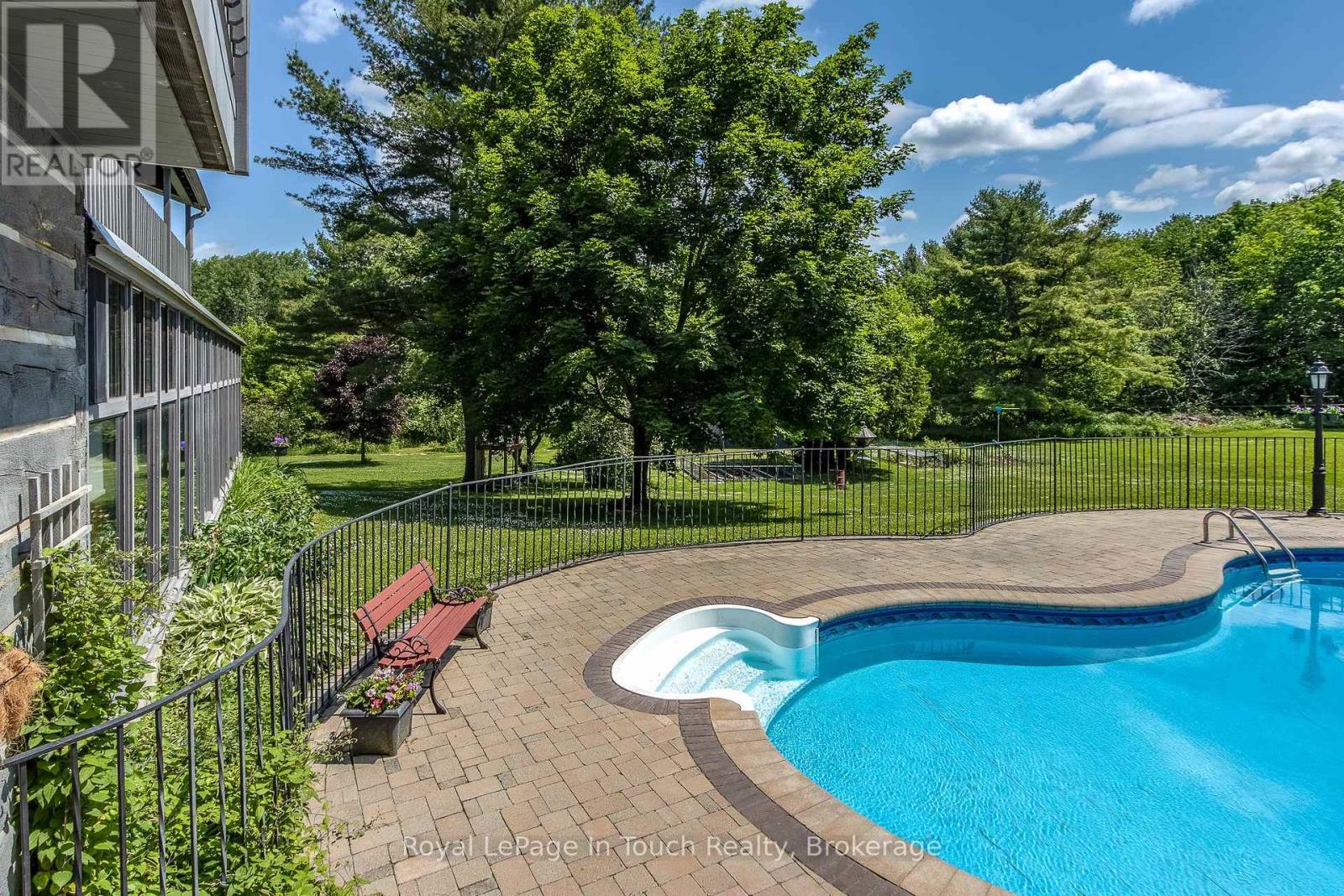 












335 MURRAY ROAD

,
Penetanguishene,




Ontario
L9M2H8

