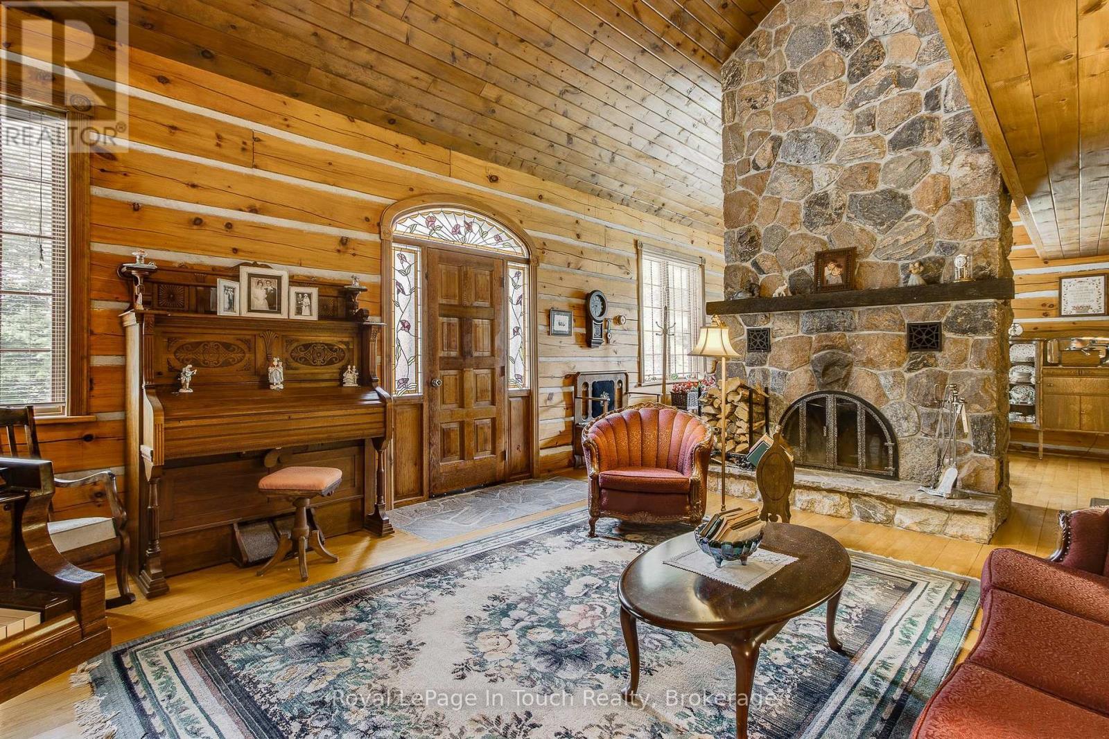 












335 MURRAY ROAD

,
Penetanguishene,




Ontario
L9M2H8

