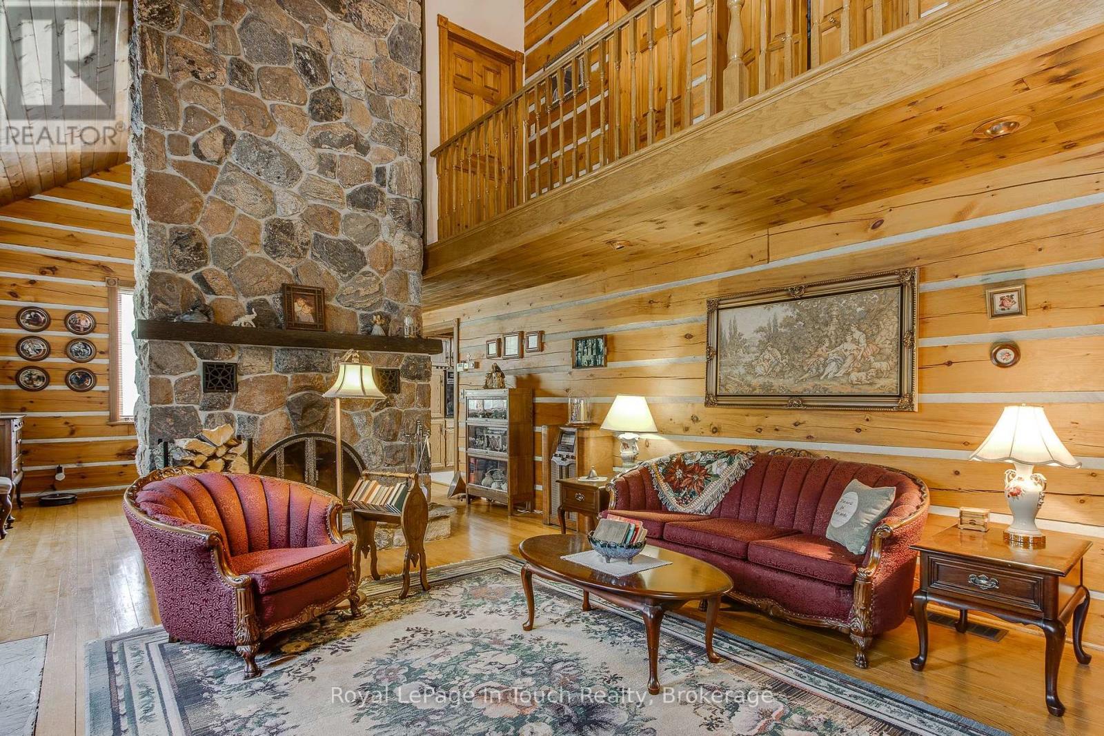 












335 MURRAY ROAD

,
Penetanguishene,




Ontario
L9M2H8

