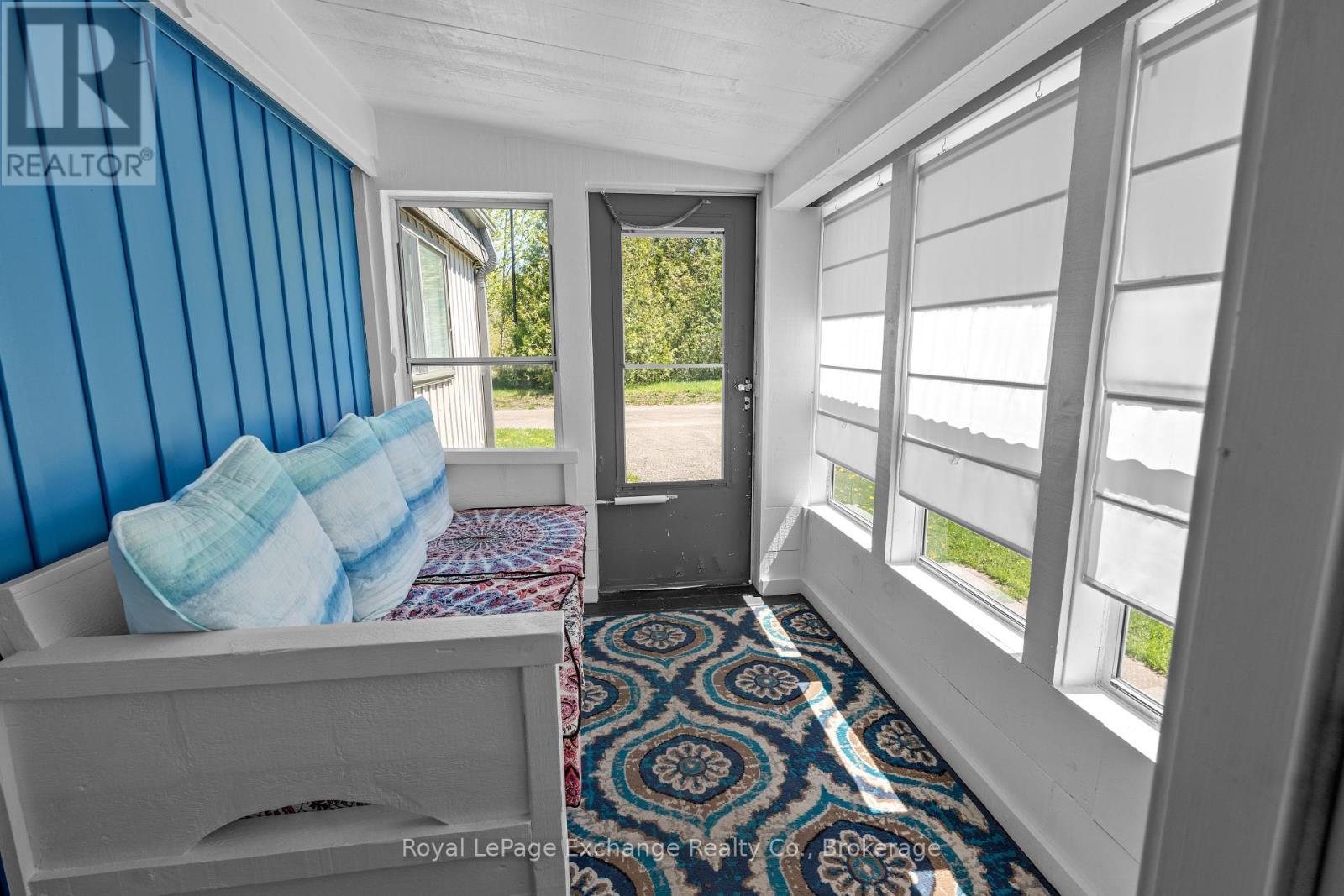 












66 APPLEWOOD BOULEVARD

,
Kincardine,




Ontario
N0G2T0

