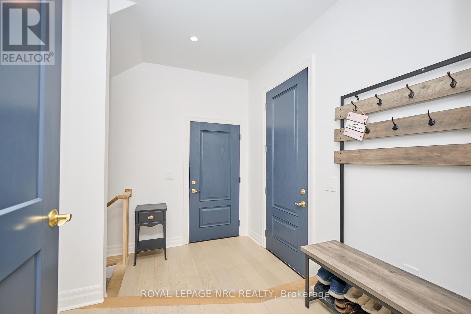 












7456 PARKSIDE ROAD

,
Niagara Falls (Brown),




Ontario
L2H0K7

