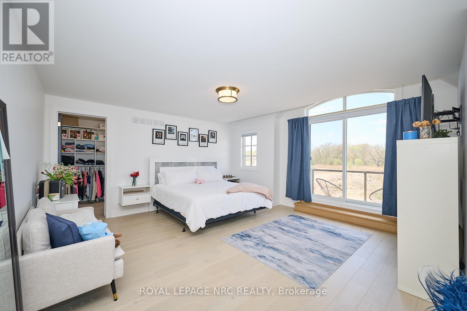 












7456 PARKSIDE ROAD

,
Niagara Falls (Brown),




Ontario
L2H0K7

