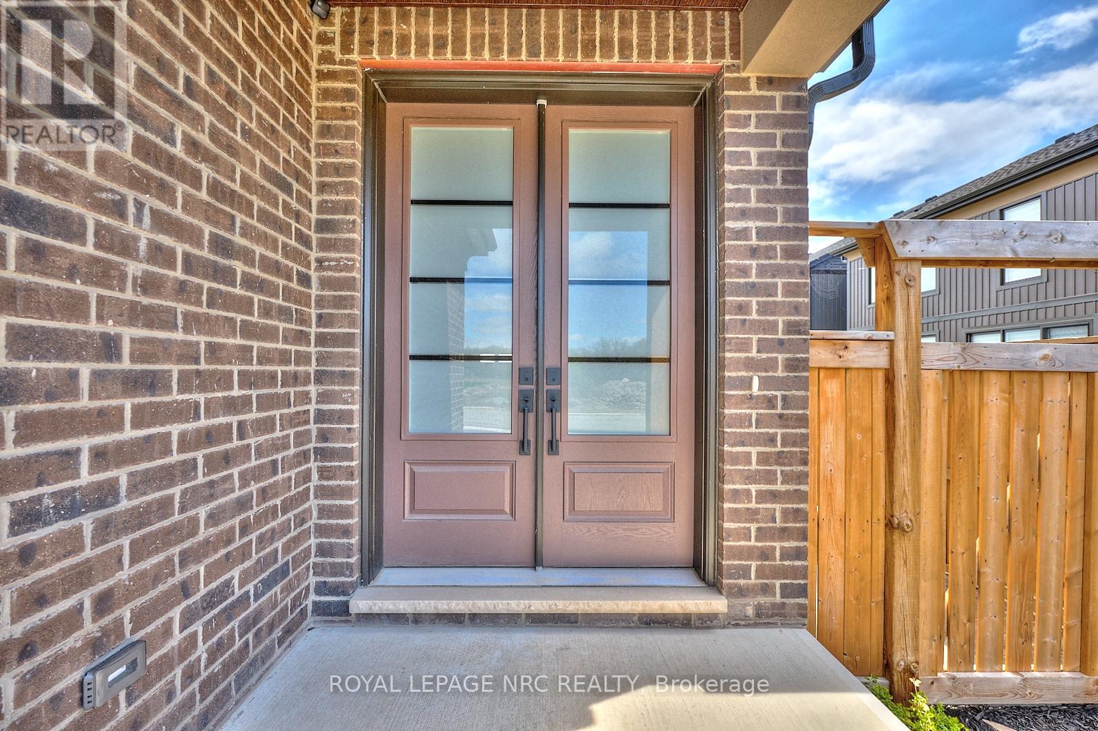 












7456 PARKSIDE ROAD

,
Niagara Falls (Brown),




Ontario
L2H0K7

