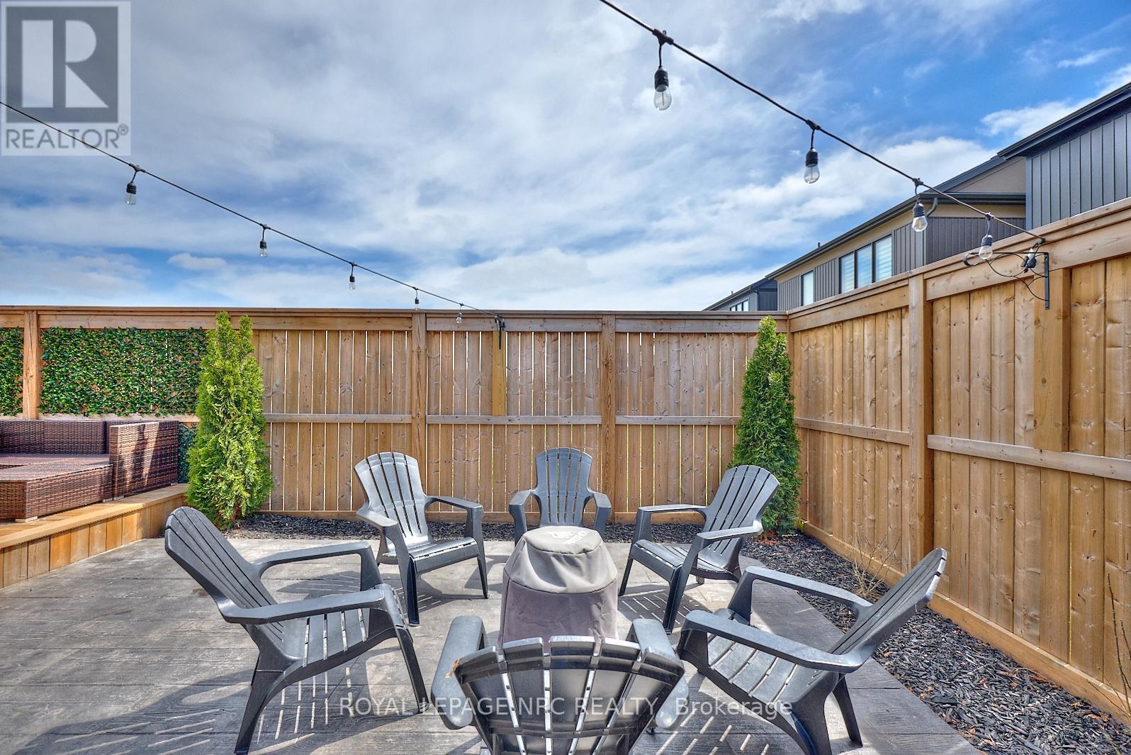 












7456 PARKSIDE ROAD

,
Niagara Falls (Brown),




Ontario
L2H0K7

