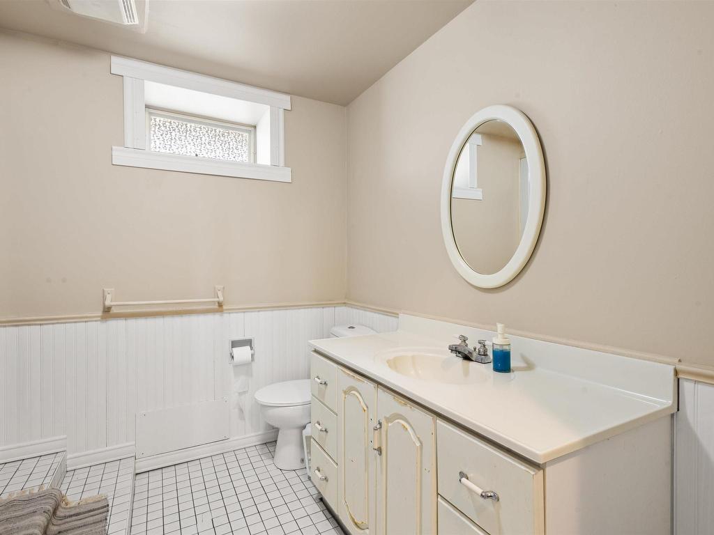 












6 Hillside Court

,
Lower Sackville,




NS
B4E 1B2

