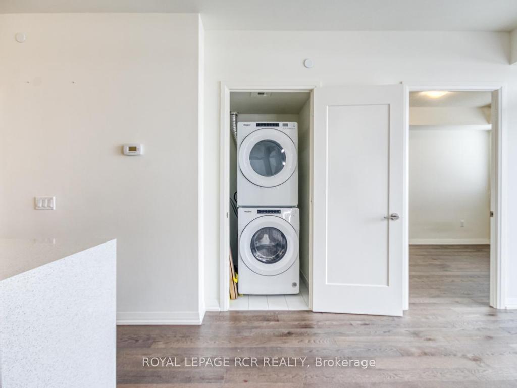 









9000


Jane

Street, 425,
Vaughan,




ON
L4K 0M6

