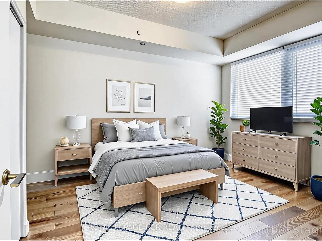 









9000


Jane

Street, 425,
Vaughan,




ON
L4K 0M6

