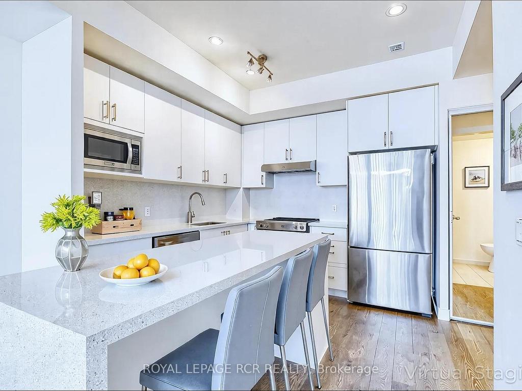 









9000


Jane

Street, 425,
Vaughan,




ON
L4K 0M6

