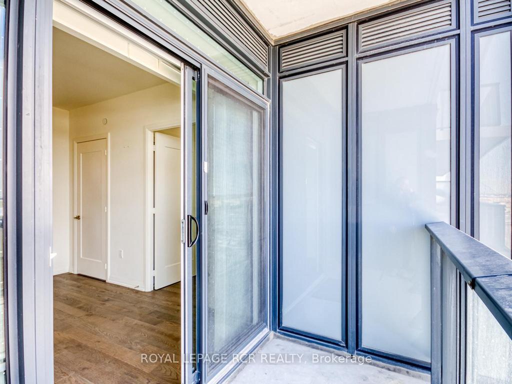 









9000


Jane

Street, 425,
Vaughan,




ON
L4K 0M6

