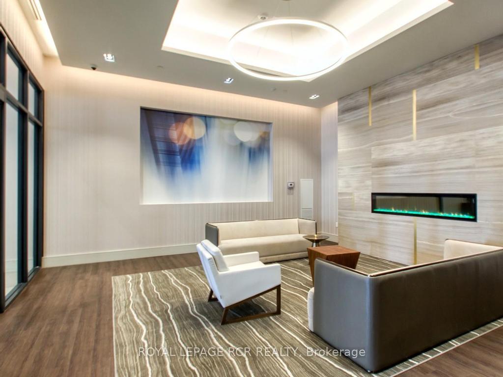 









9000


Jane

Street, 425,
Vaughan,




ON
L4K 0M6

