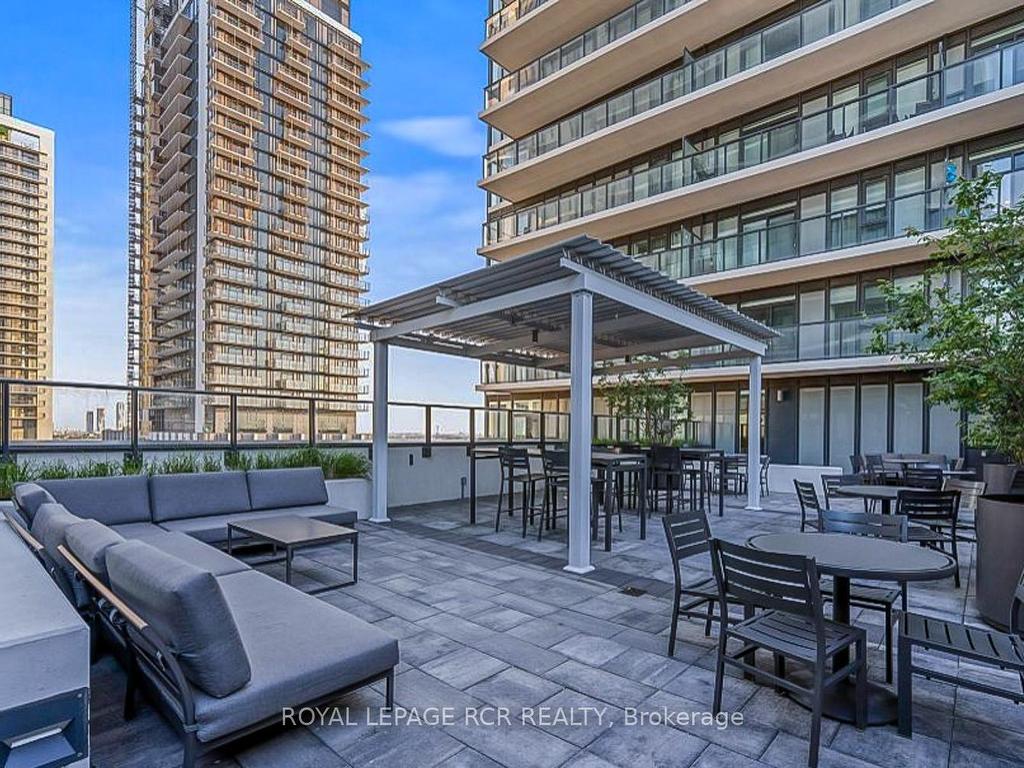 









9000


Jane

Street, 425,
Vaughan,




ON
L4K 0M6

