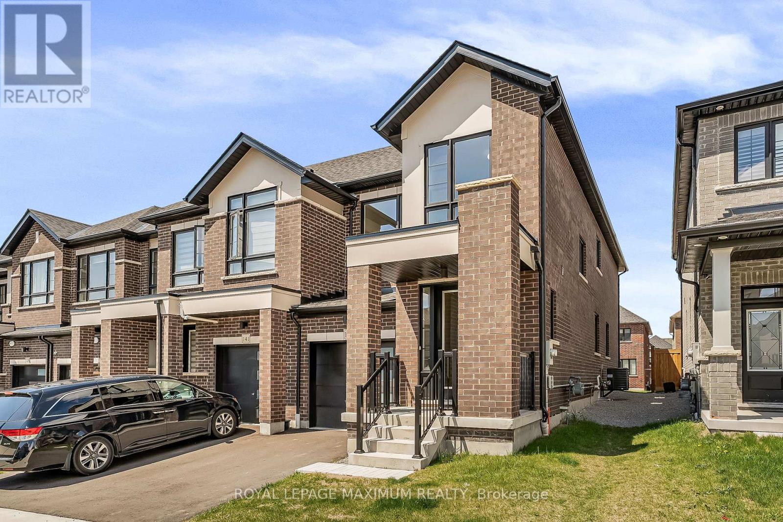 












139 CLOSSON DRIVE

,
Whitby,




Ontario
L1P0M7

