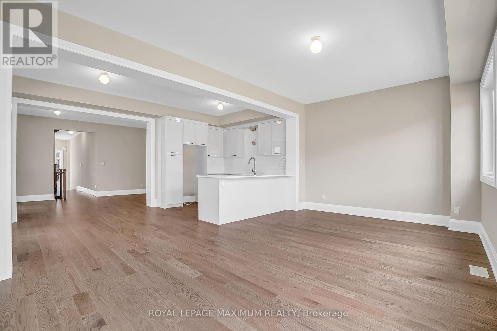 












139 CLOSSON DRIVE

,
Whitby,




Ontario
L1P0M7

