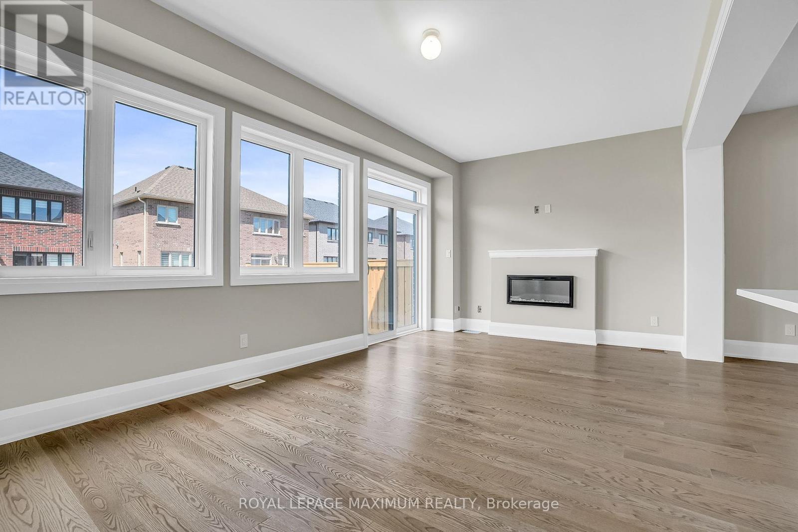 












139 CLOSSON DRIVE

,
Whitby,




Ontario
L1P0M7

