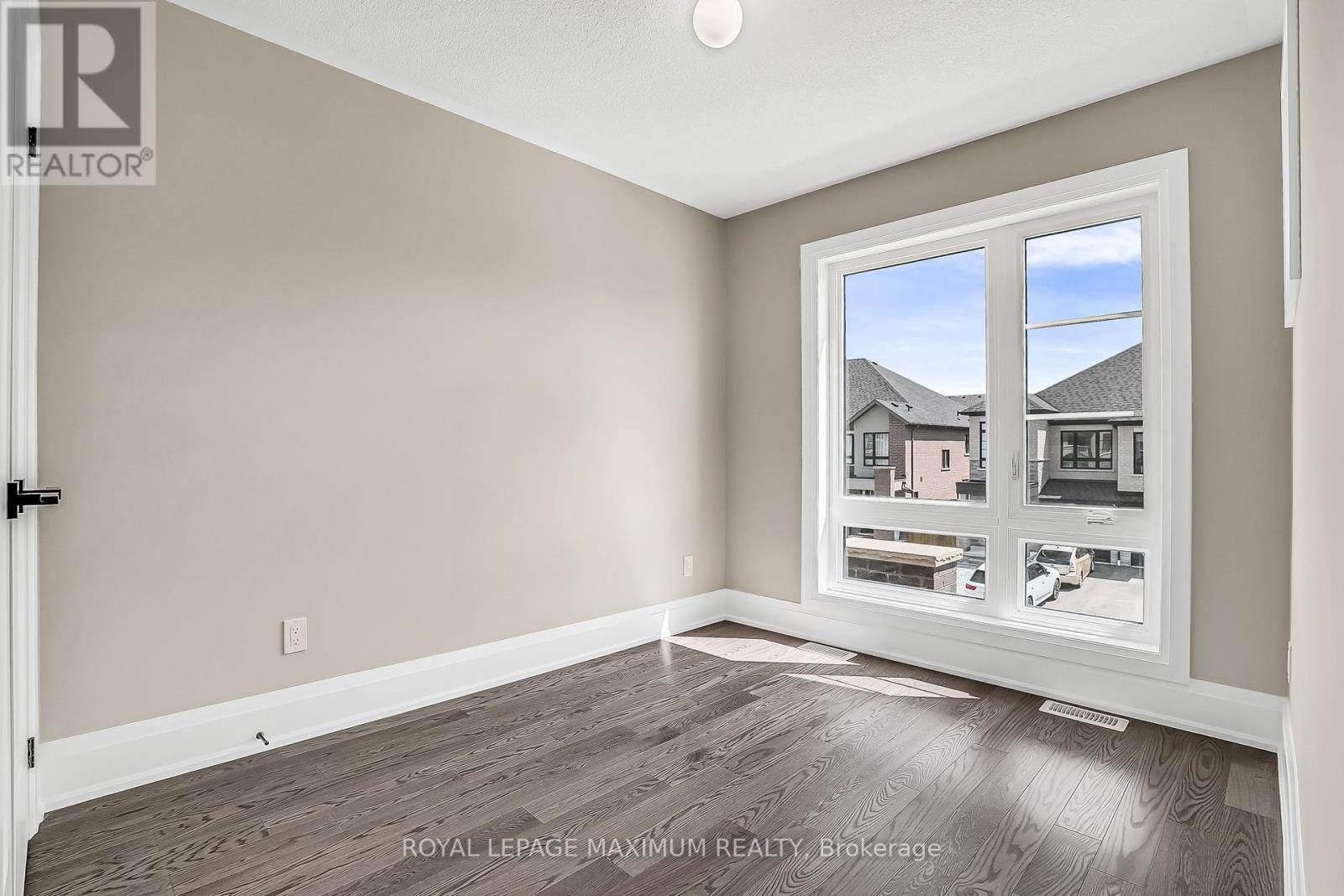 












139 CLOSSON DRIVE

,
Whitby,




Ontario
L1P0M7

