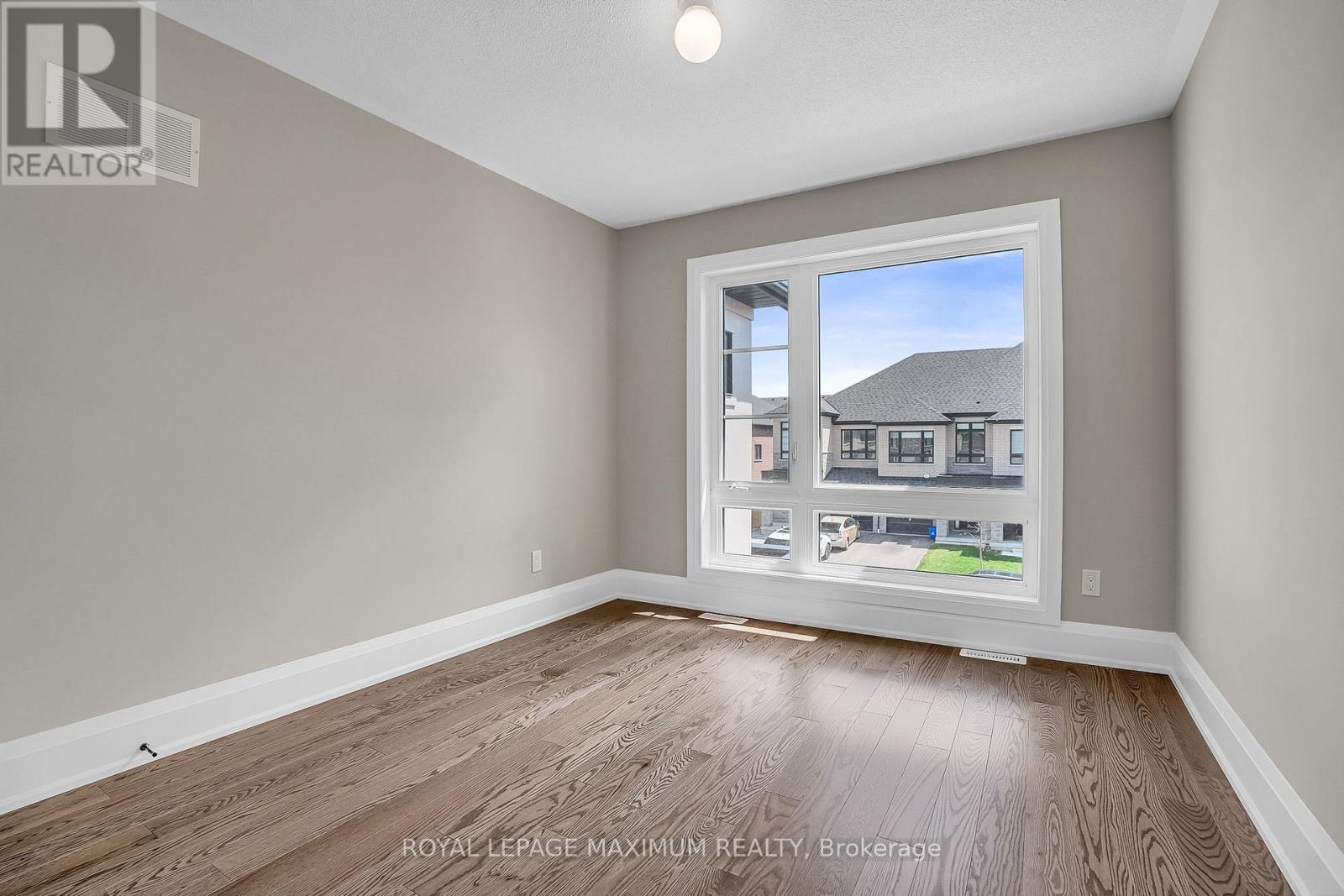 












139 CLOSSON DRIVE

,
Whitby,




Ontario
L1P0M7

