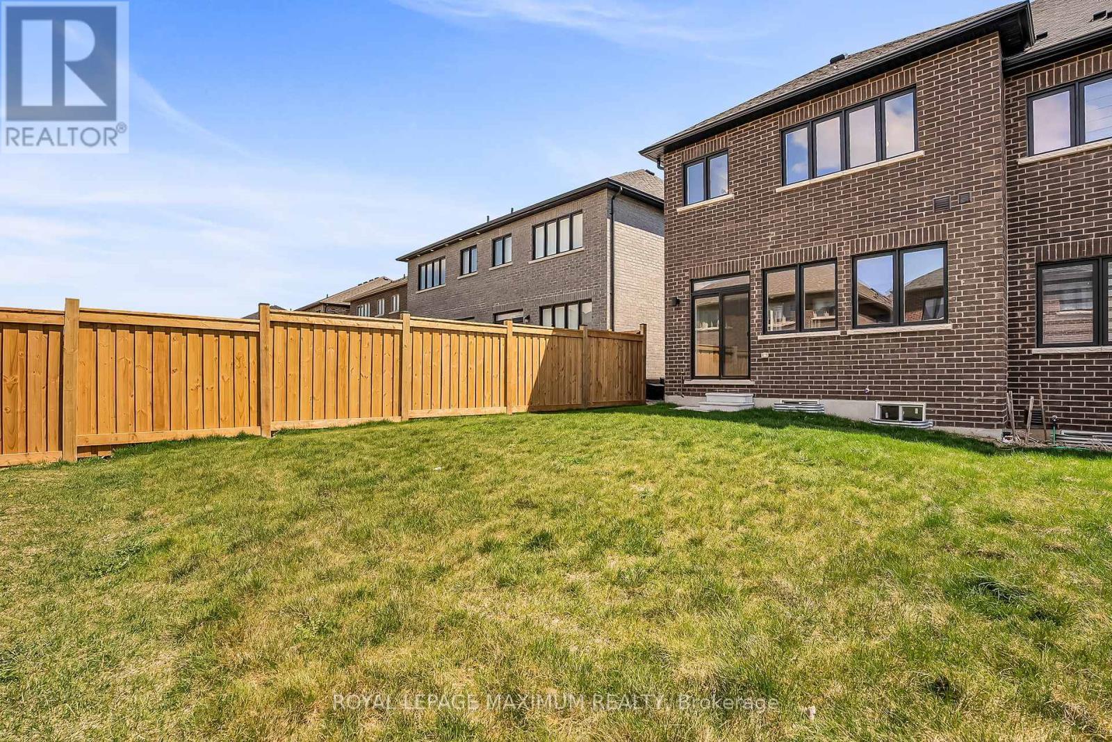












139 CLOSSON DRIVE

,
Whitby,




Ontario
L1P0M7

