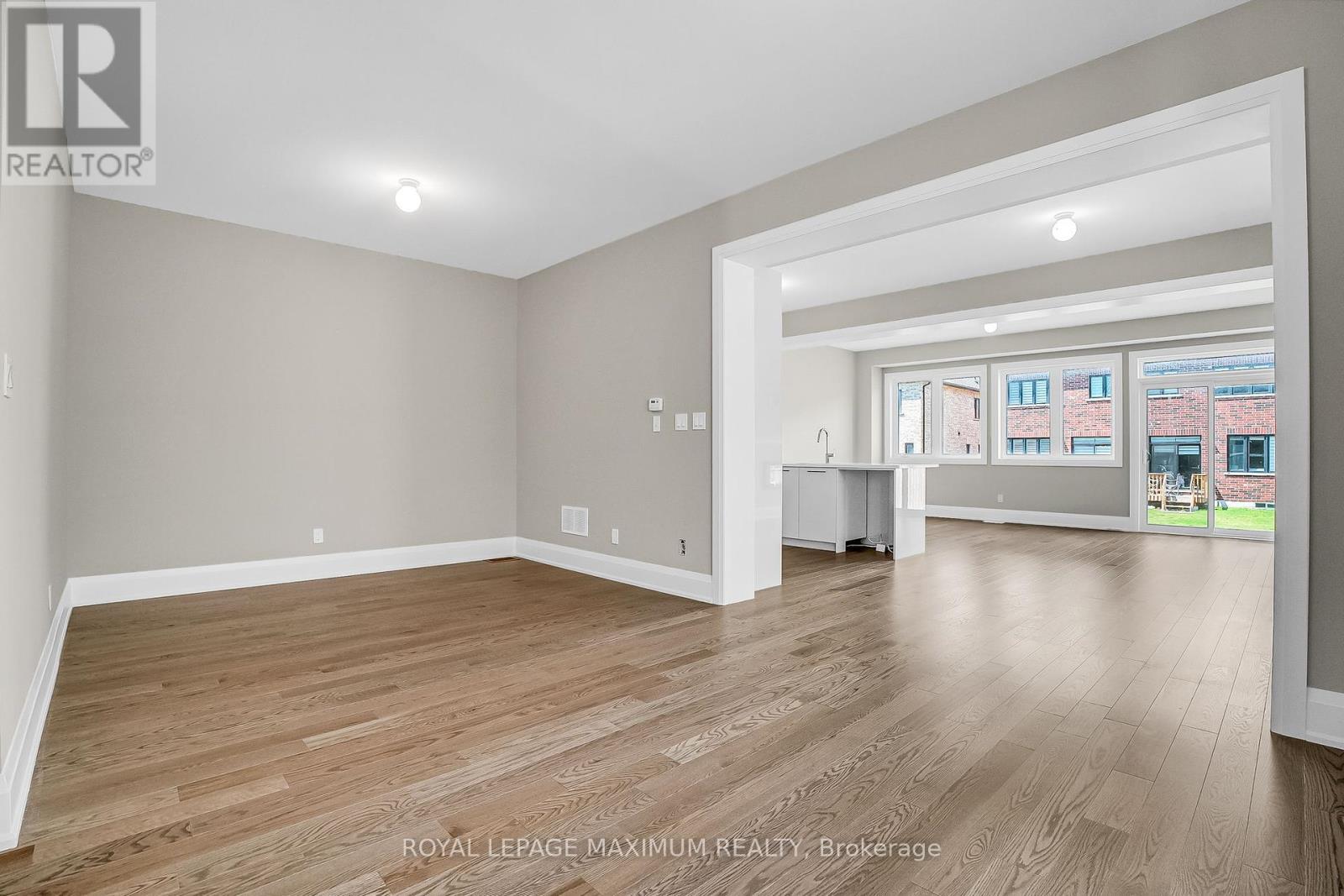 












139 CLOSSON DRIVE

,
Whitby,




Ontario
L1P0M7

