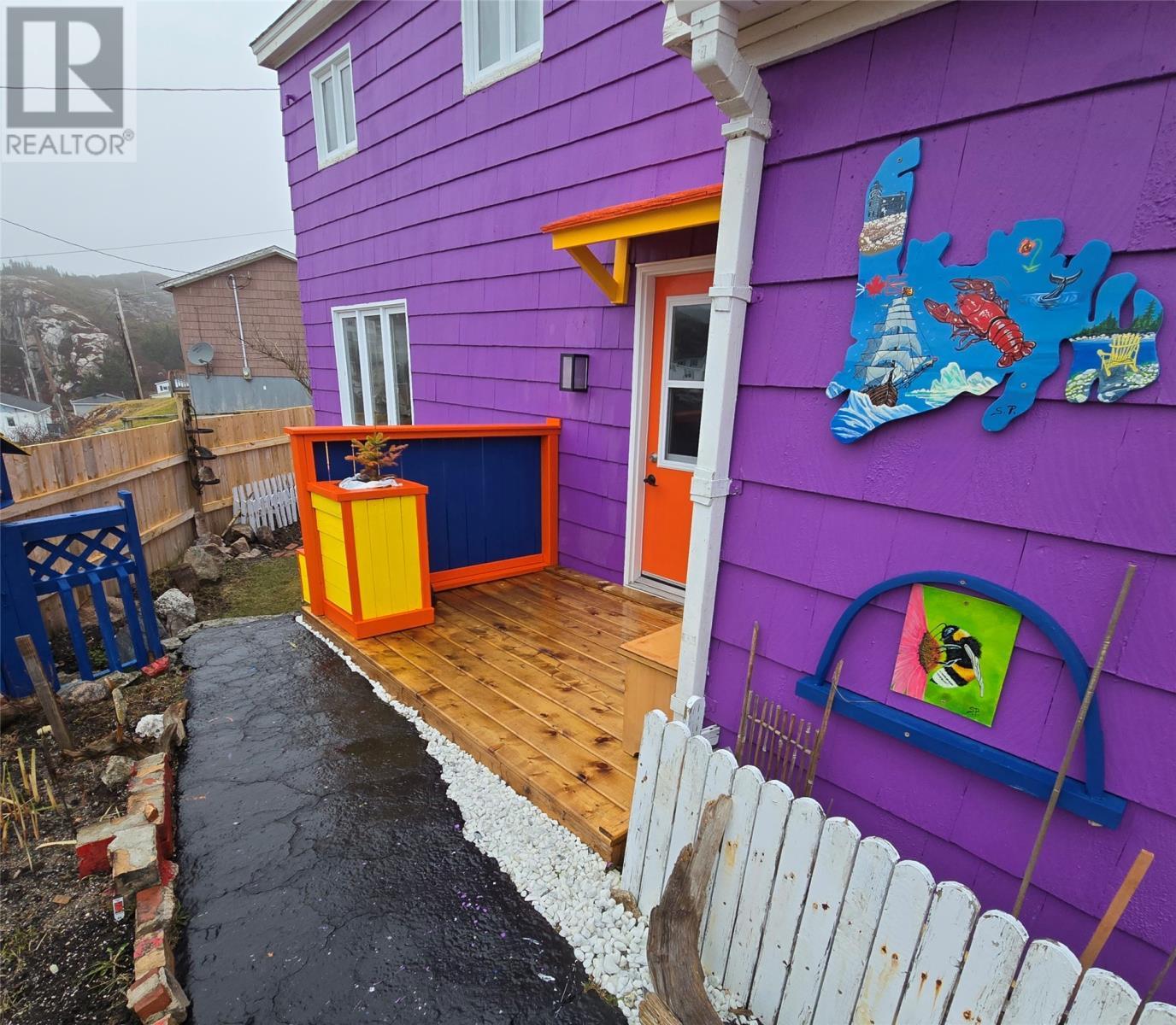 












17 Tunnel Road

,
Rose Blanche,




Newfoundland & Labrador
A0M1P0

