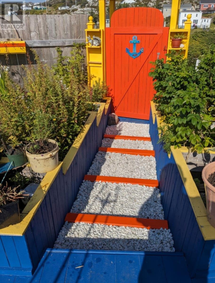 












17 Tunnel Road

,
Rose Blanche,




Newfoundland & Labrador
A0M1P0

