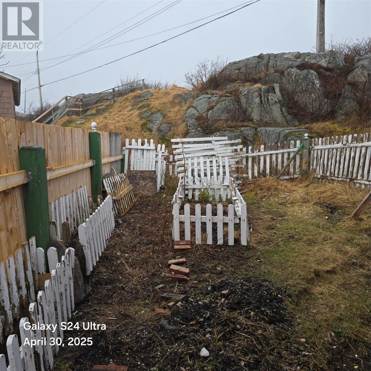 












17 Tunnel Road

,
Rose Blanche,




Newfoundland & Labrador
A0M1P0

