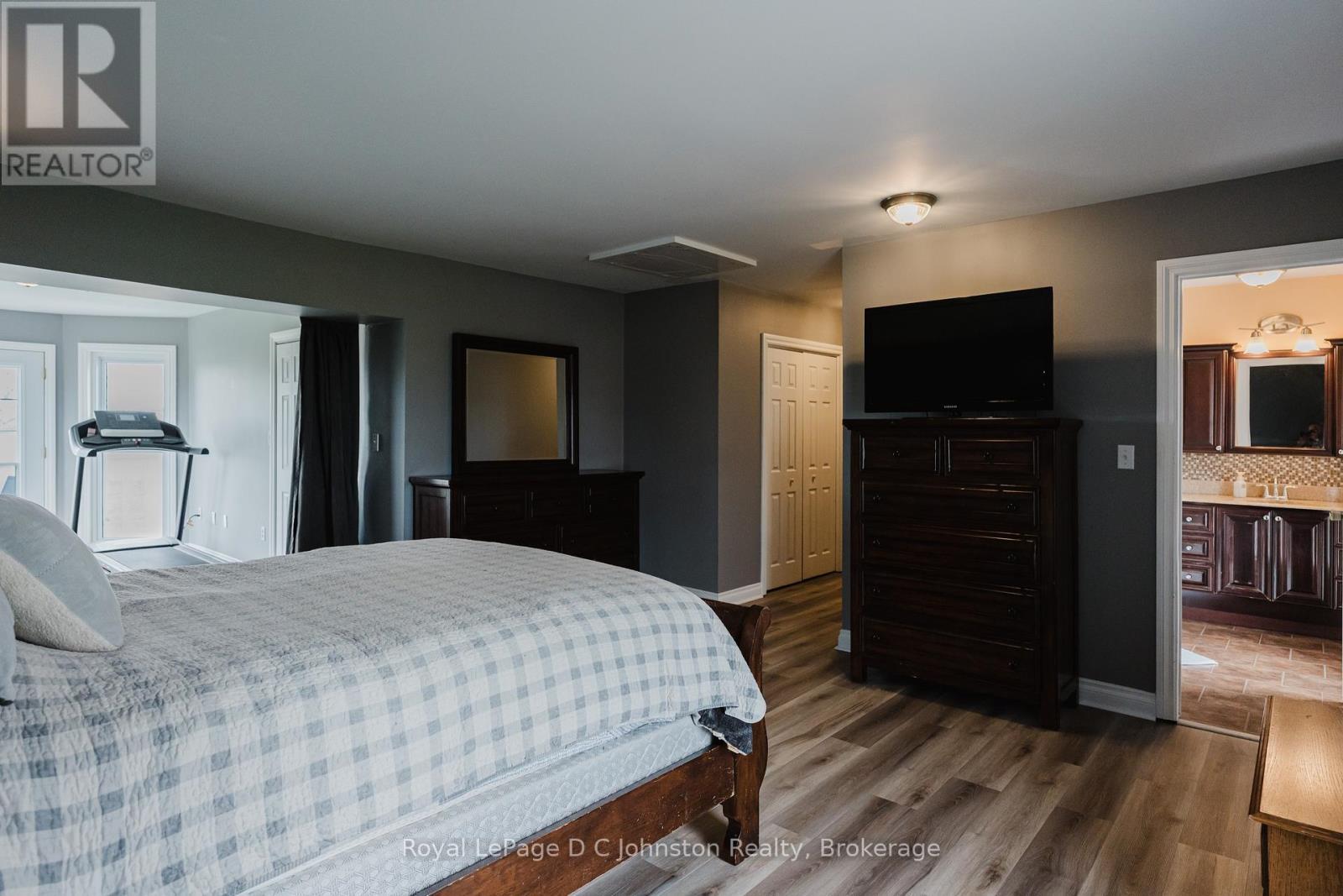 












3622 HIGHWAY 21

,
Kincardine,




Ontario
N0G2T0

