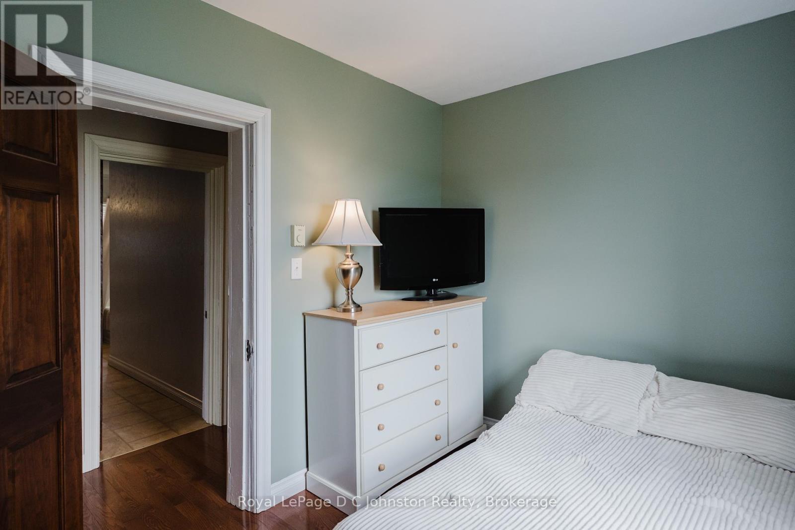












3622 HIGHWAY 21

,
Kincardine,




Ontario
N0G2T0

