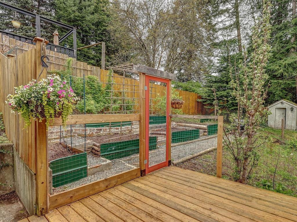 









517


Doreen

Pl,
Nanaimo,




BC
V9T 4S1

