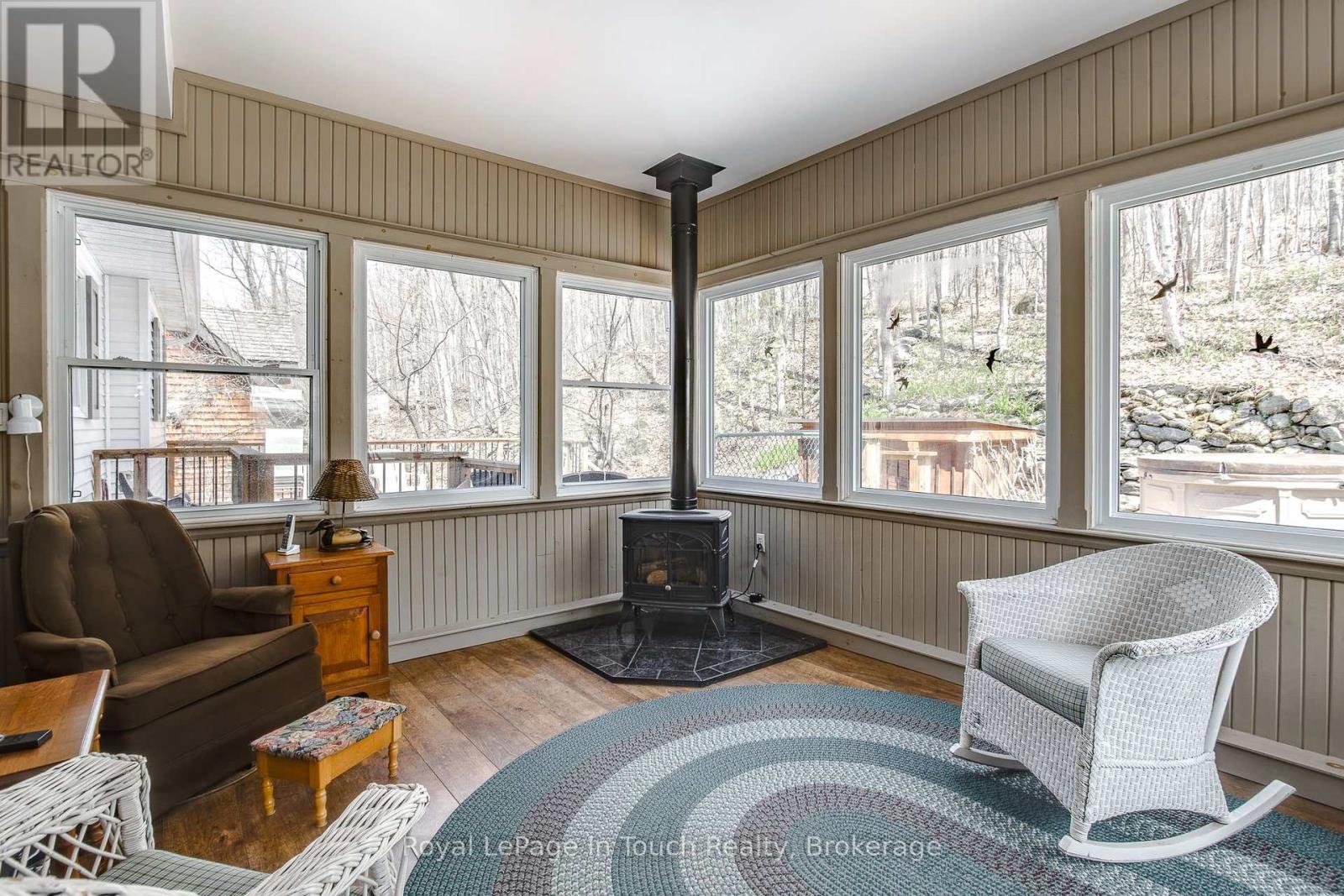 












119 SILVER BIRCH DRIVE

,
Tiny,




Ontario
L9M0M6

