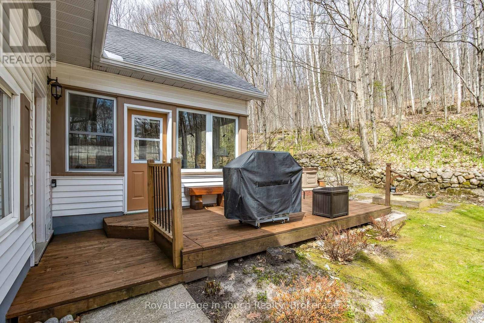 












119 SILVER BIRCH DRIVE

,
Tiny,




Ontario
L9M0M6

