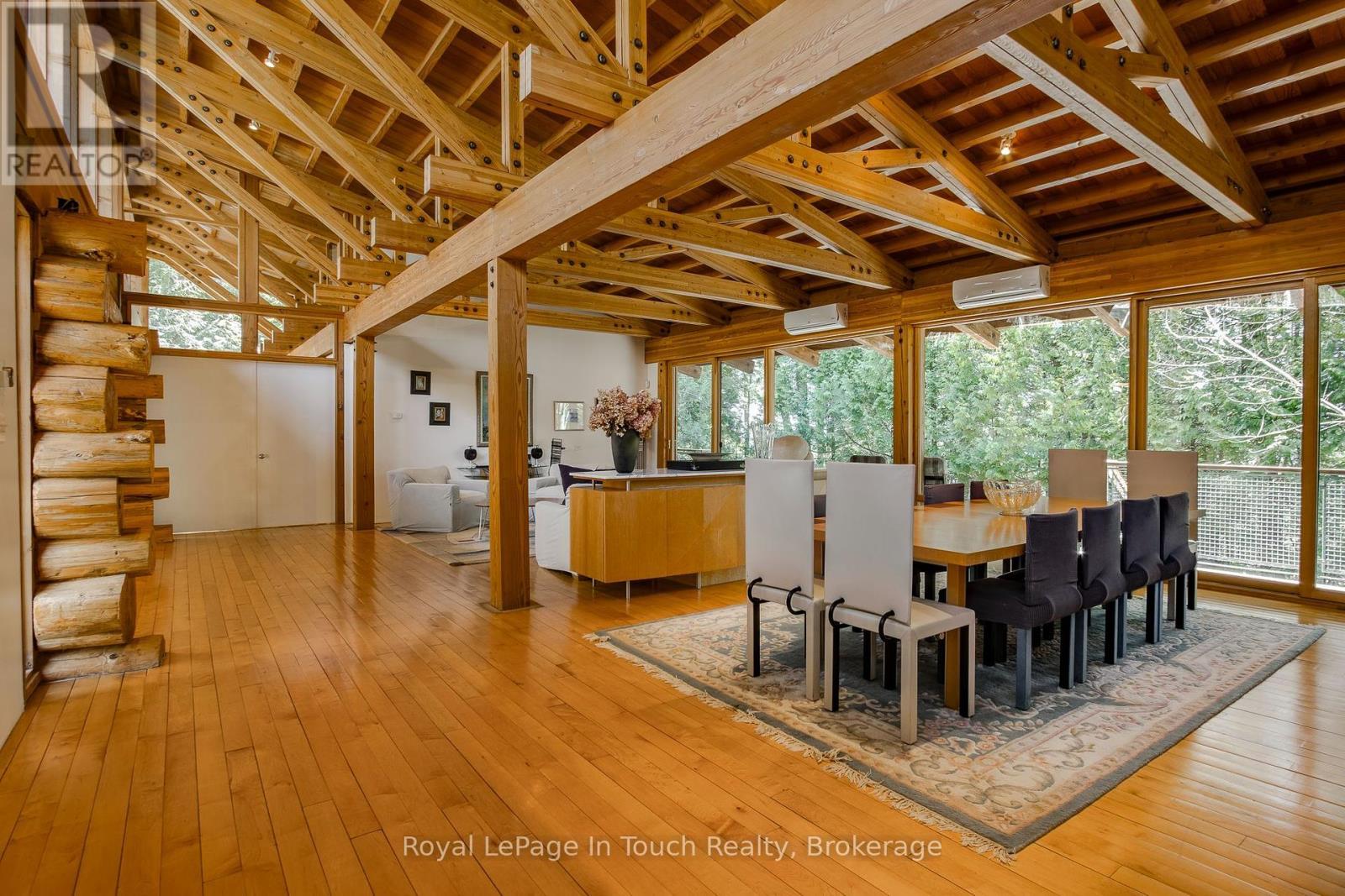 












130 MELISSA LANE

,
Tiny,




Ontario
L9M0T8

