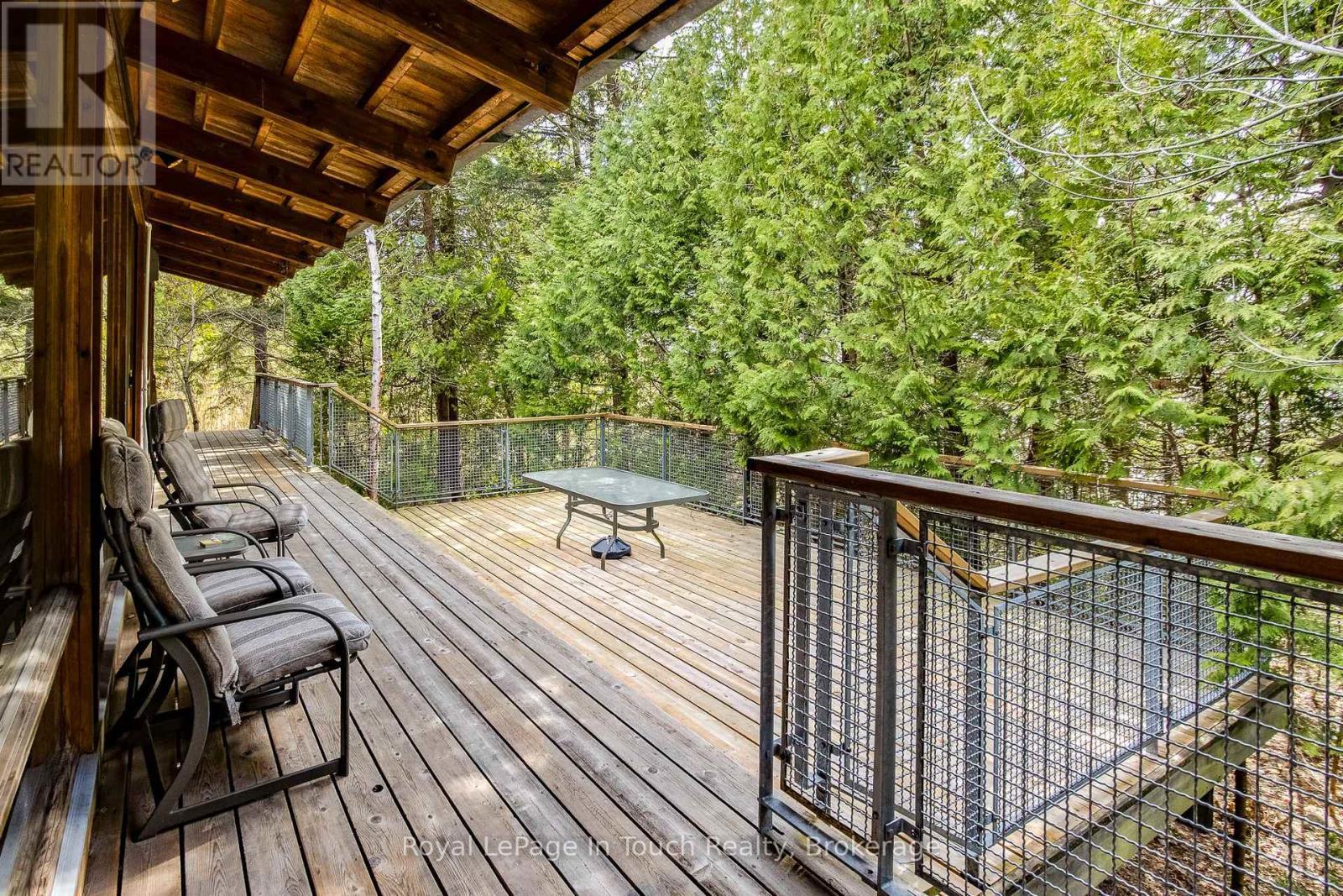 












130 MELISSA LANE

,
Tiny,




Ontario
L9M0T8

