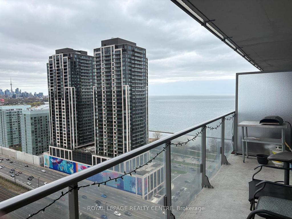 









103


The Queensway

Avenue, 2601,
Toronto,




ON
M6S 5B3

