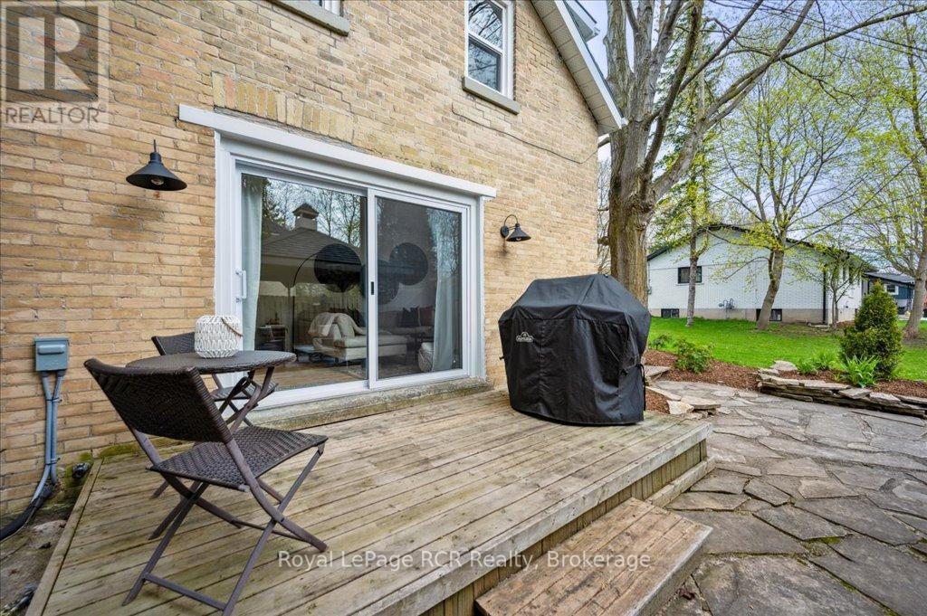 












204 DURHAM STREET E

,
Wellington North (Mount Forest),




Ontario
N0G2L2

