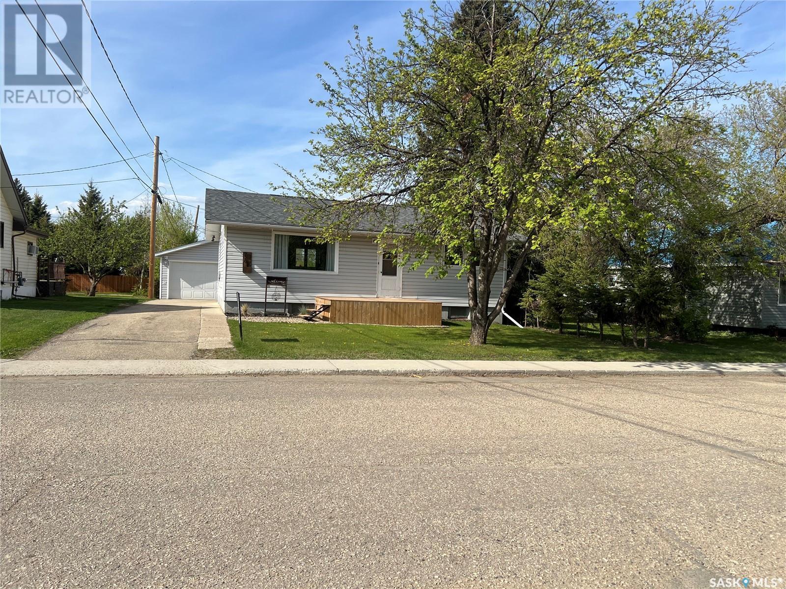 












220 Elm STREET

,
Porcupine Plain,




Saskatchewan
S0E1H0

