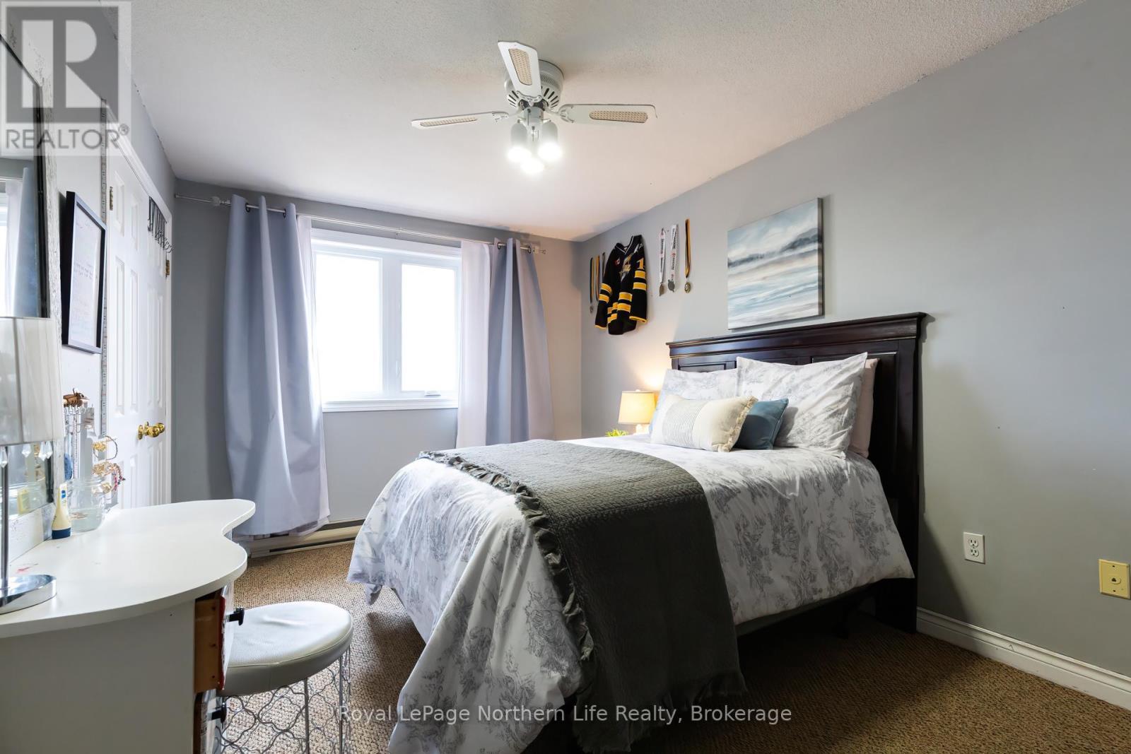 












3 CANTERBURY CRESCENT

,
North Bay (Airport),




Ontario
P1C1K6

