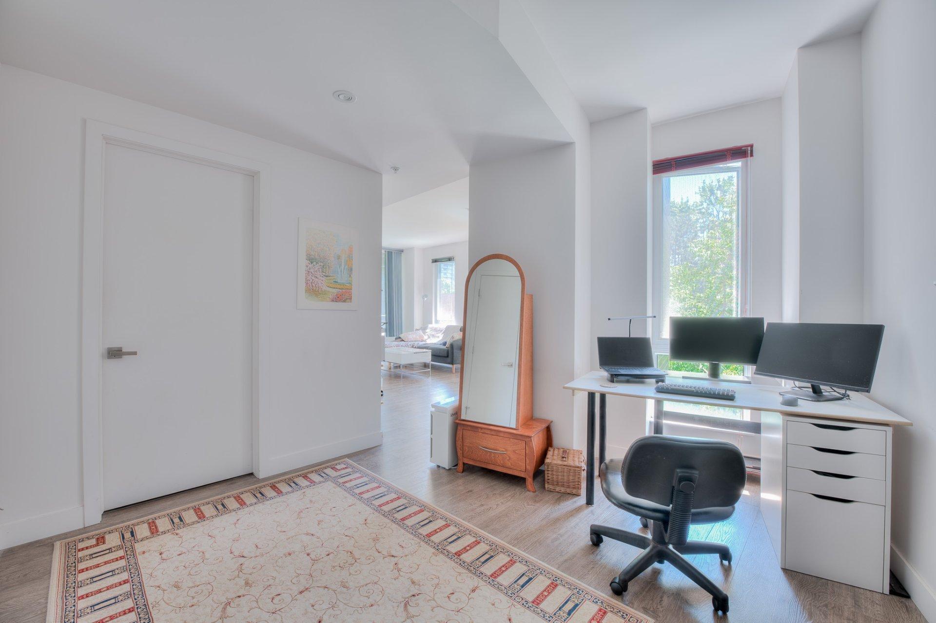 









3300


Av. Troie

, 401,
Montréal (Côte-des-Neiges/Notre-Dame-de-Grâce),




QC
H3V1A9

