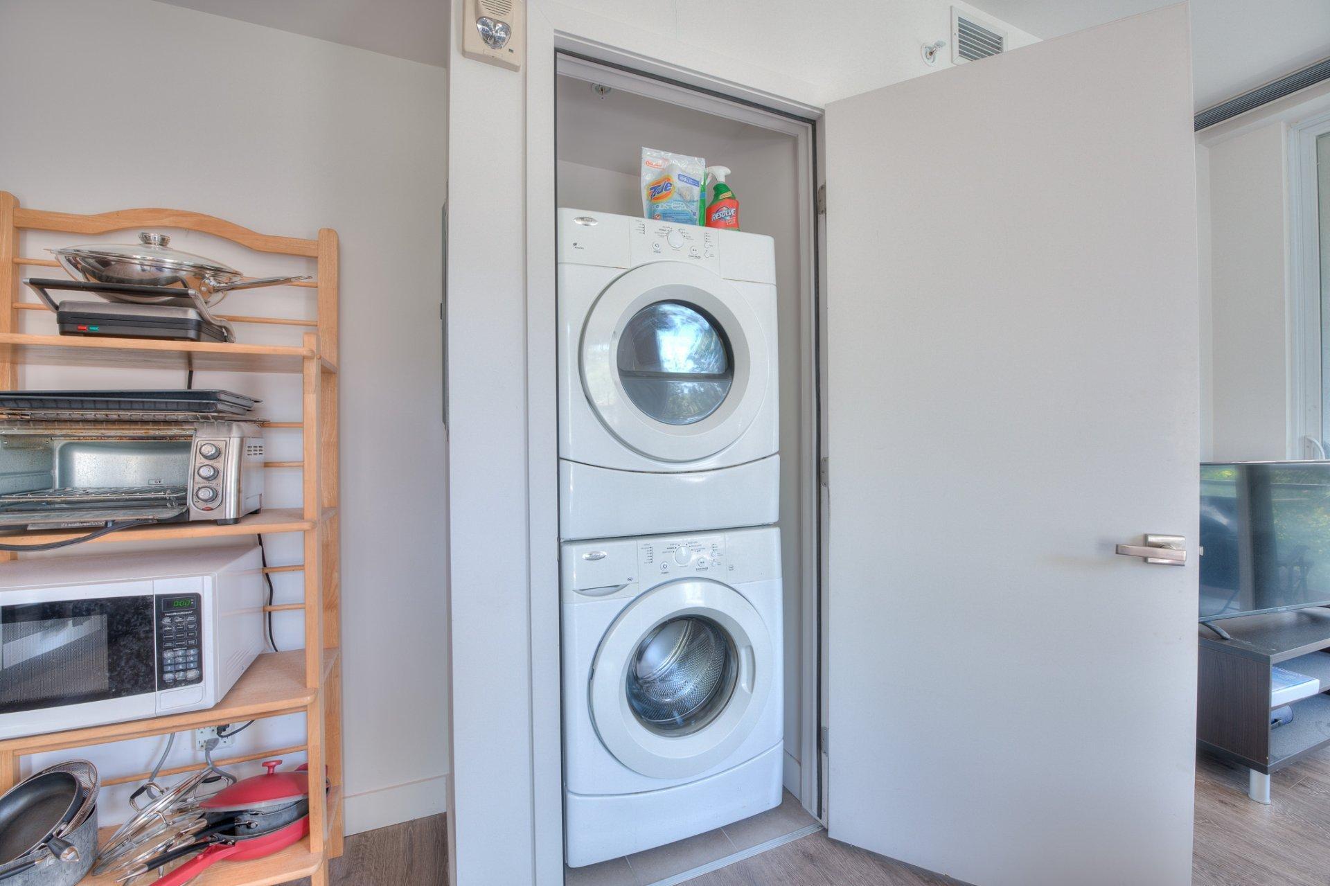 









3300


Av. Troie

, 401,
Montréal (Côte-des-Neiges/Notre-Dame-de-Grâce),




QC
H3V1A9

