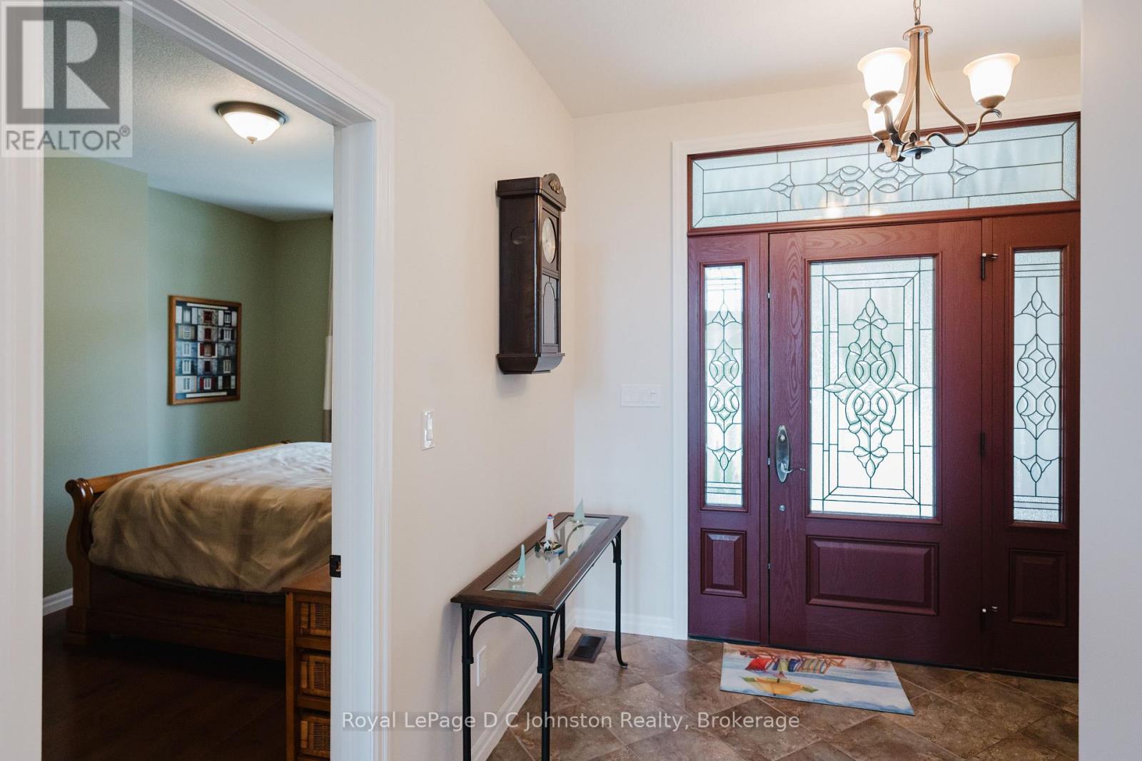 












396 MCNABB STREET

,
Saugeen Shores,




Ontario
N0H2L0

