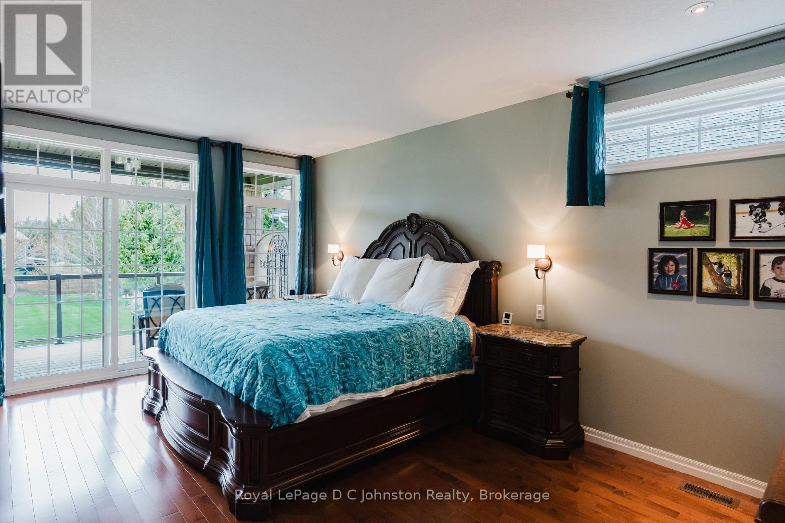 












396 MCNABB STREET

,
Saugeen Shores,




Ontario
N0H2L0

