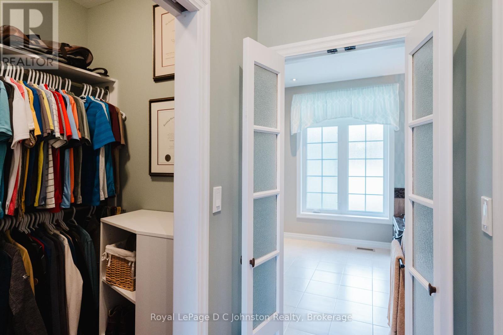 












396 MCNABB STREET

,
Saugeen Shores,




Ontario
N0H2L0

