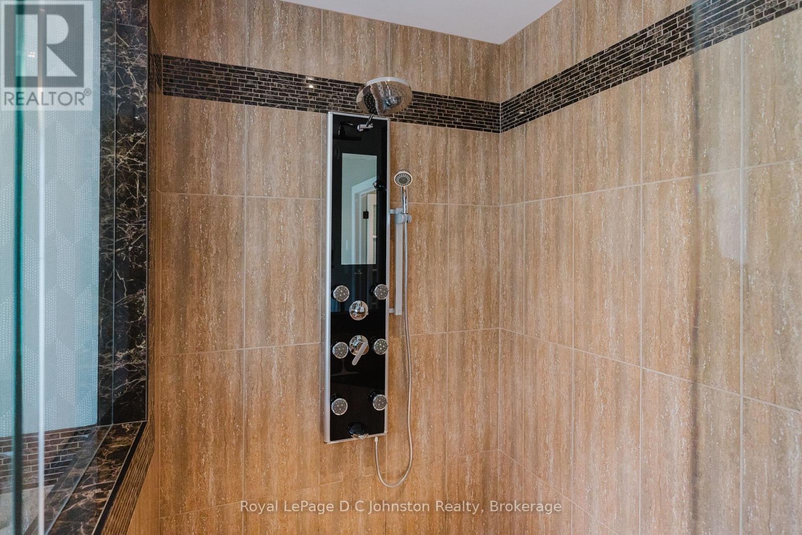 












396 MCNABB STREET

,
Saugeen Shores,




Ontario
N0H2L0

