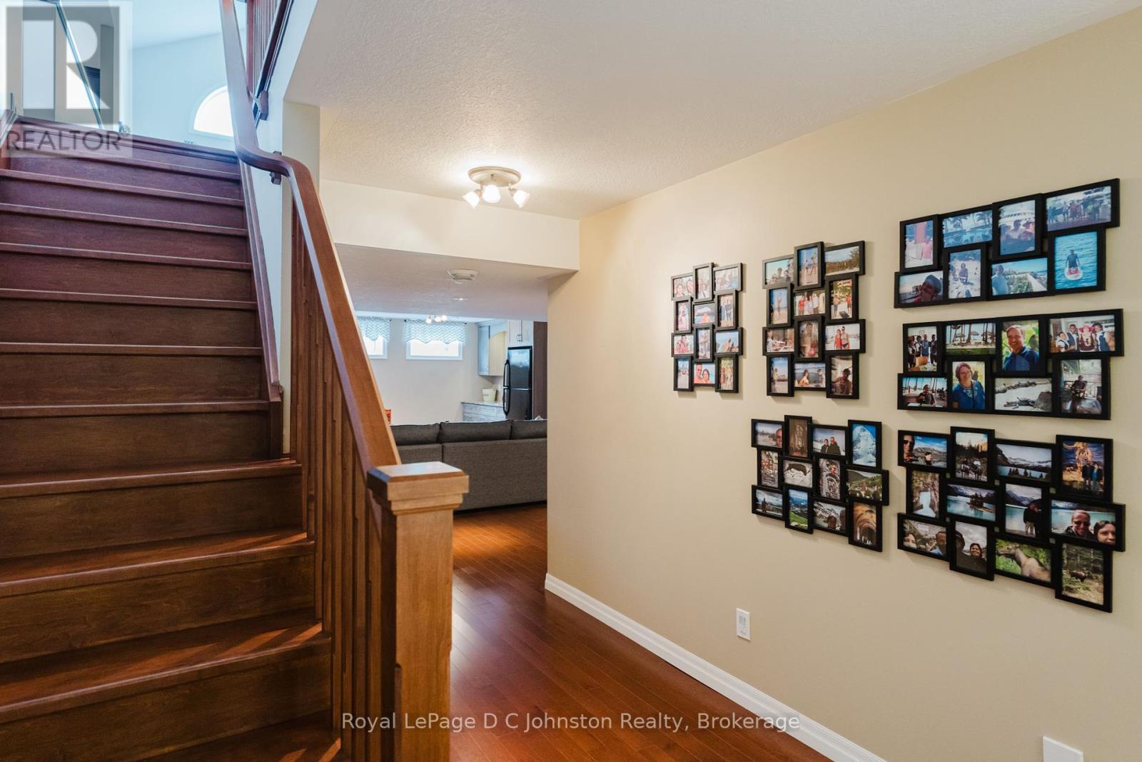 












396 MCNABB STREET

,
Saugeen Shores,




Ontario
N0H2L0

